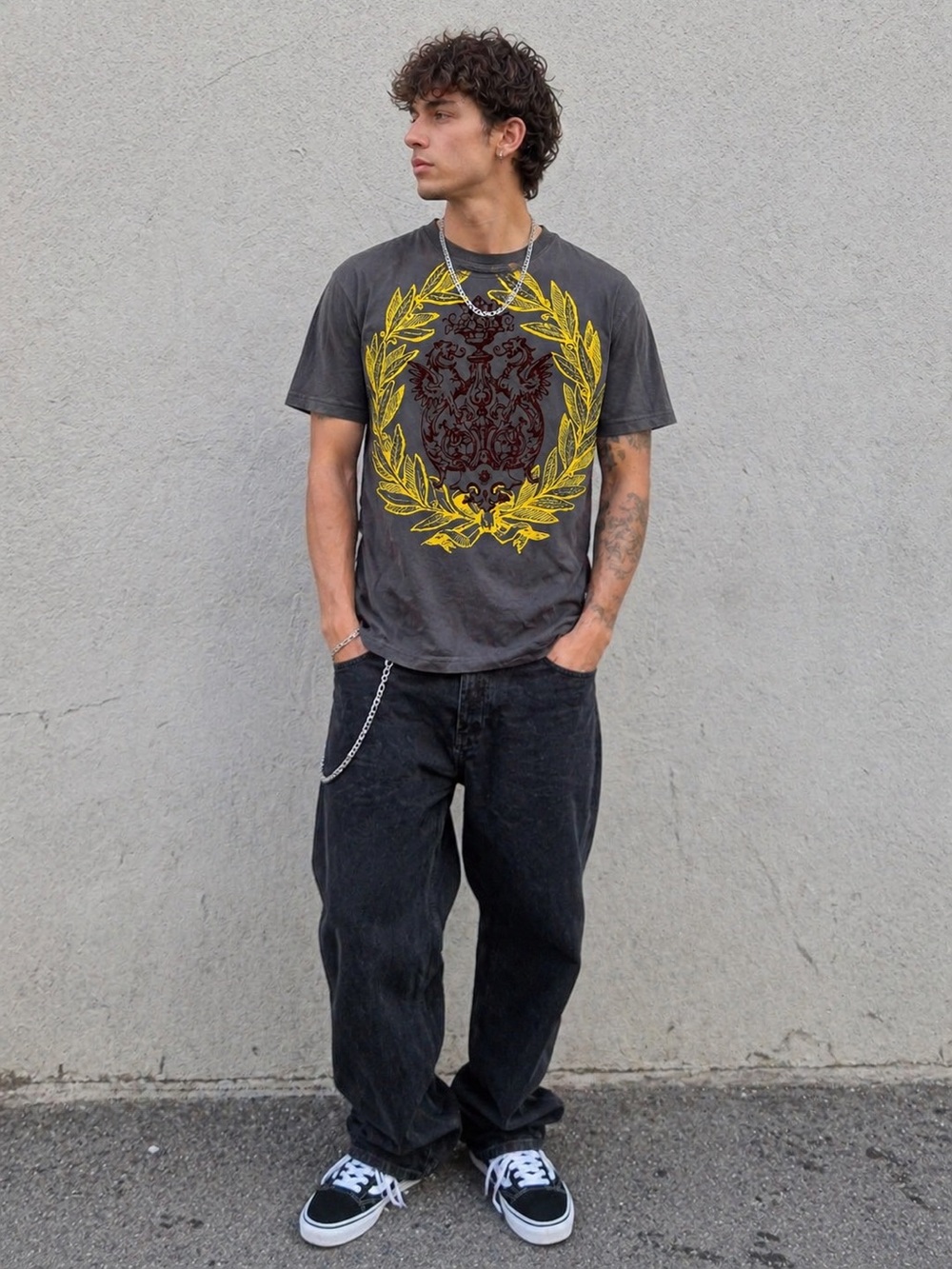 Vintage Red Label Couture Crest Graphic T-Shirt Compton CA Large Streetwear